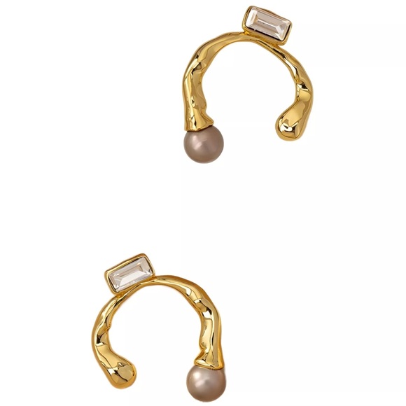 ALEXIS BITTAR • Gold Liquid C-Shaped Pearl Earrings - Picture 4 of 5